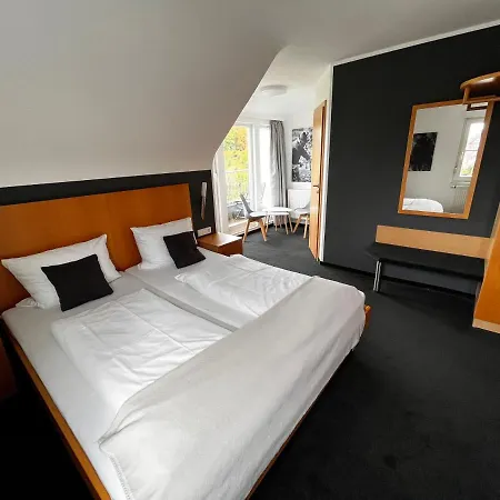 Hohly 3* Löwenstein